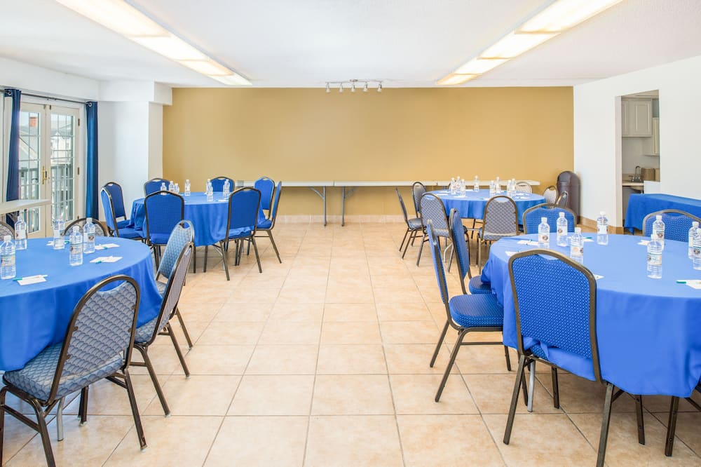 パラダイス プラザ イン 写真