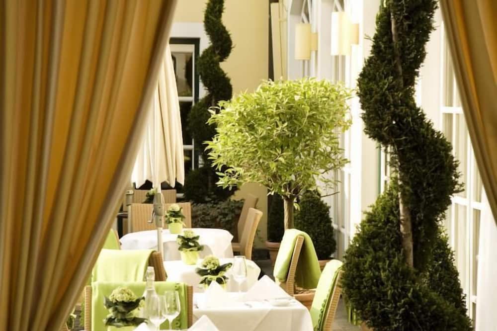 ホテル & レストラン シュテーン 写真