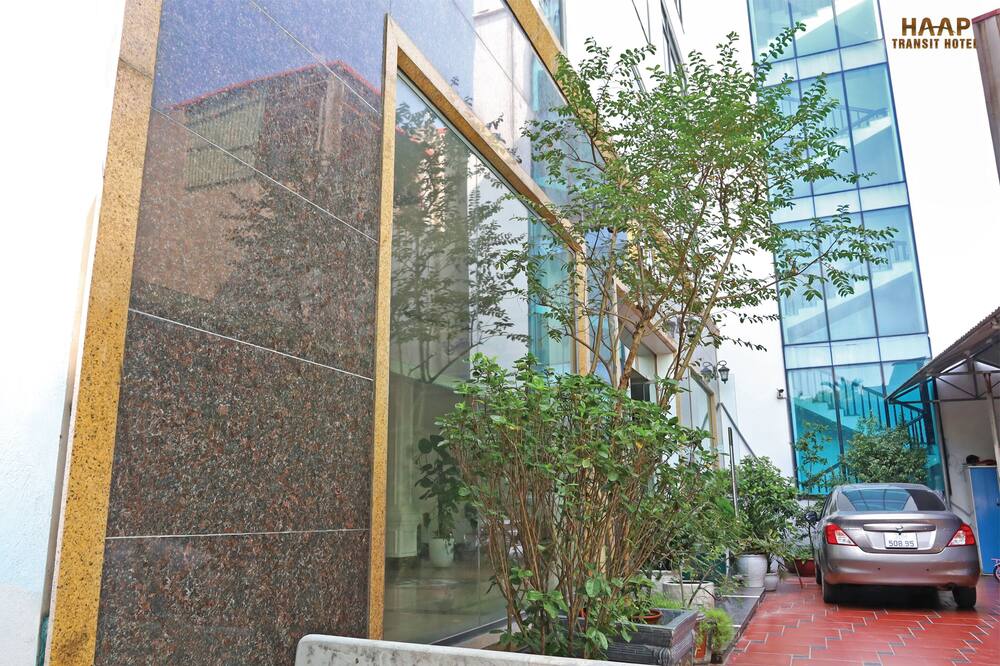 ハープ トランジット ホテル 写真