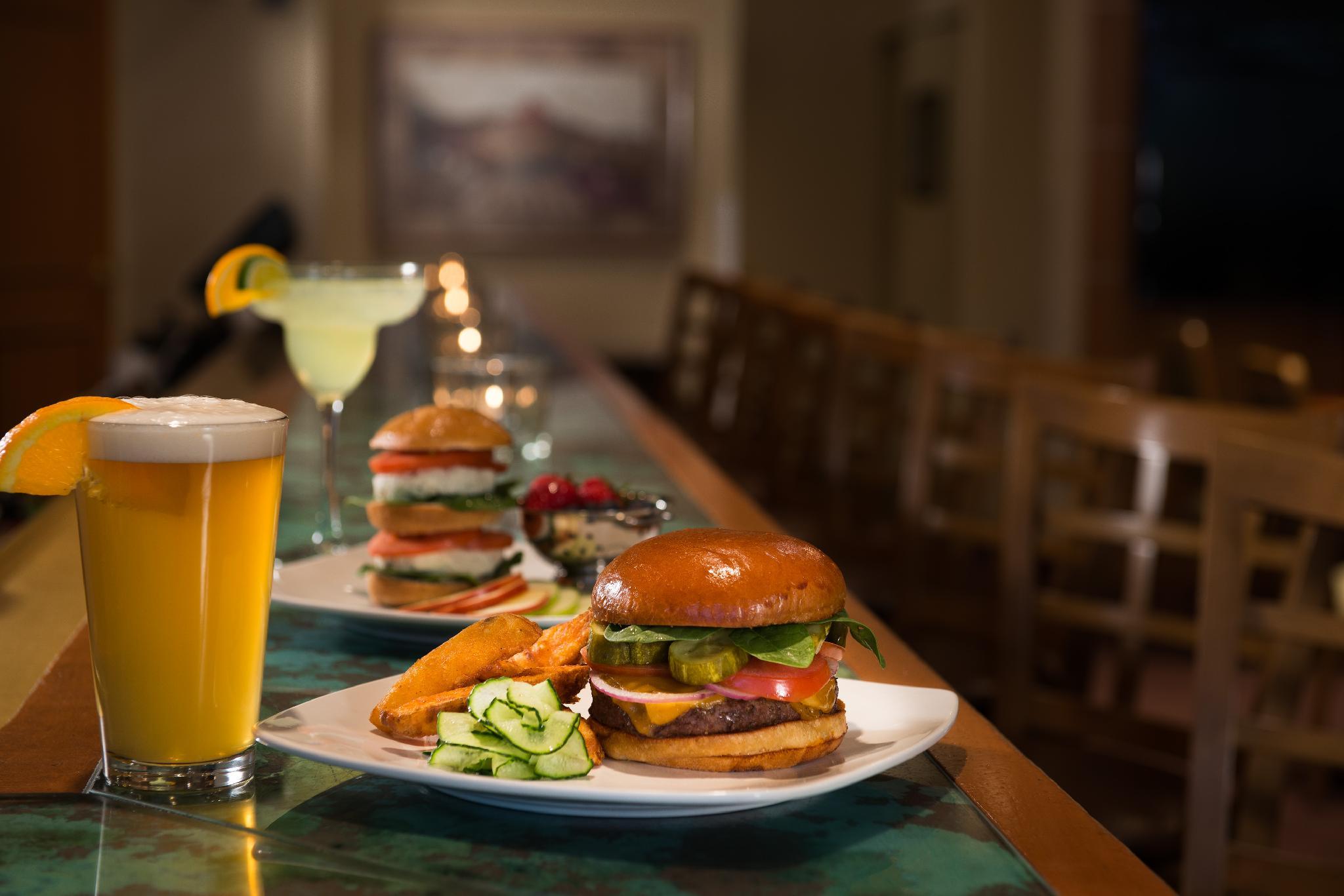 ダブルツリー スイーツ バイ ヒルトン フェニックス 写真