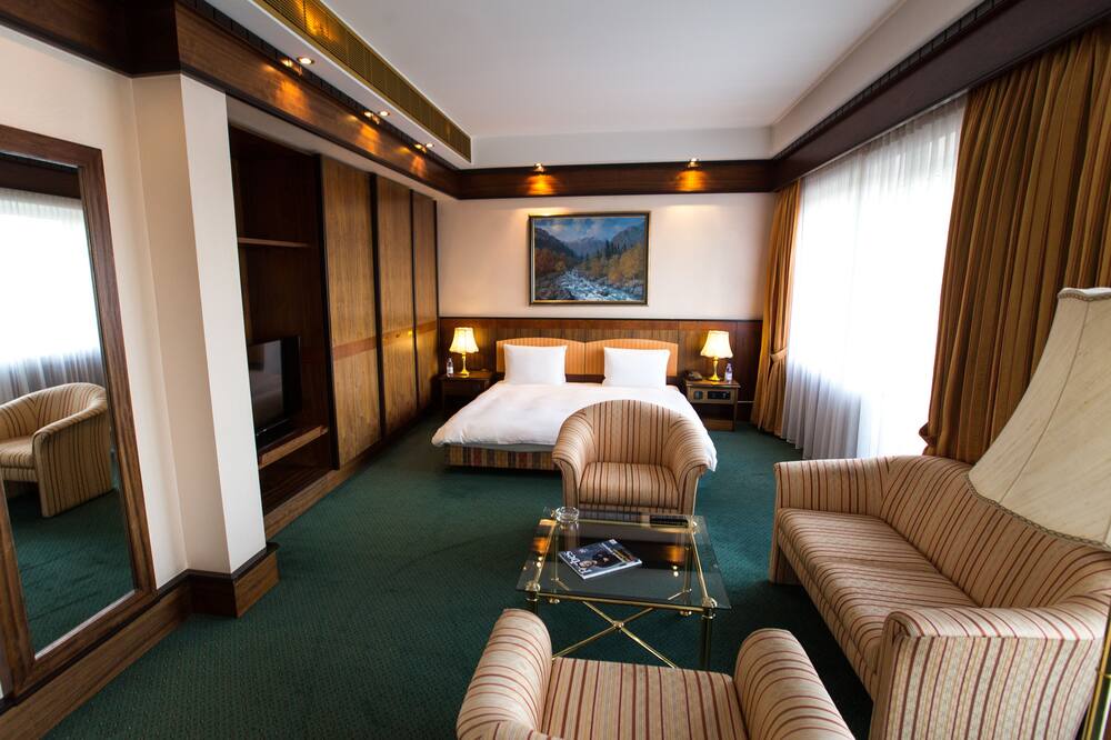 ラハット パレス ホテル 写真