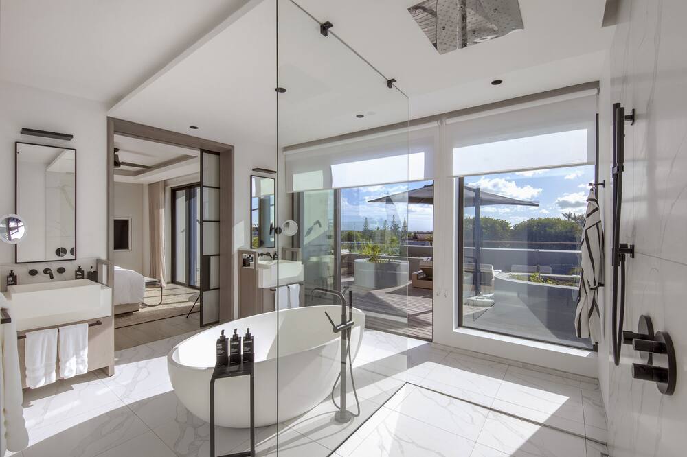 ラックス* グランド ベイ 写真