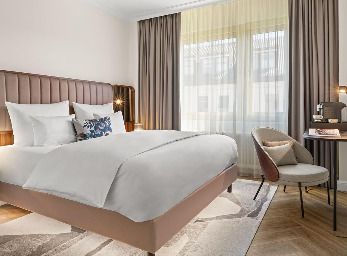 ホテル ブリストル ベルリン 写真