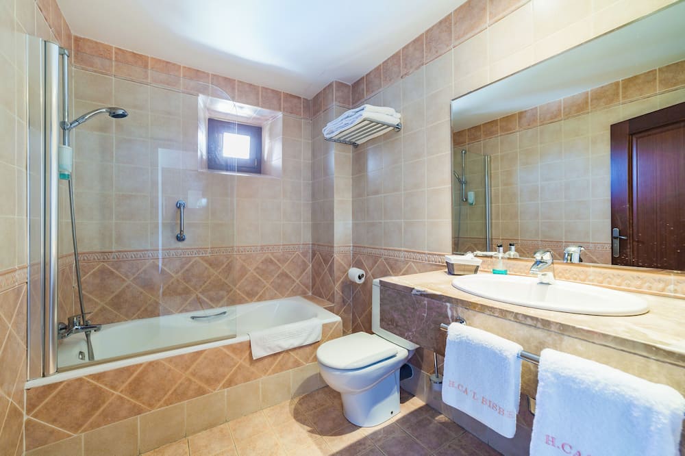 Hotel Ca'l Bisbe 写真