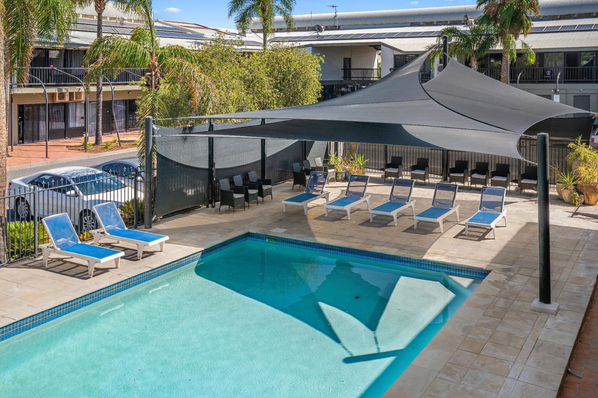 ディプロマット ホテル アリス スプリングス 写真