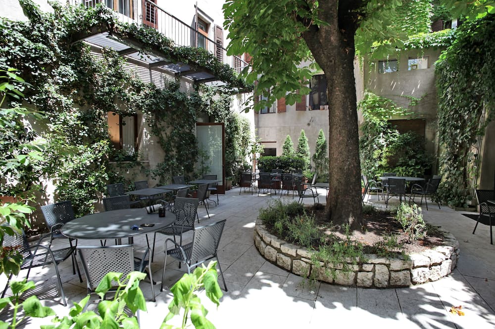 アルベルゴ アカデミア 写真