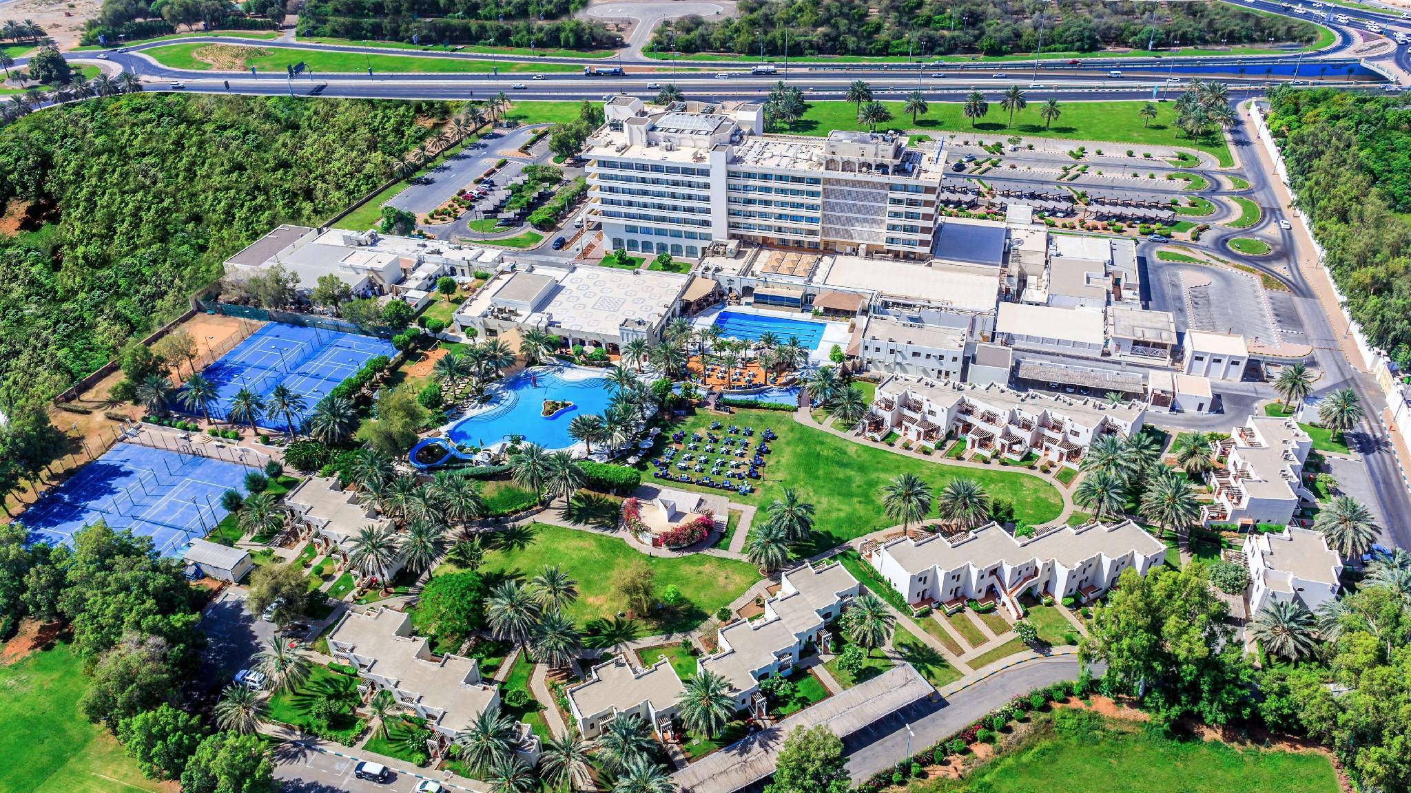 Radisson Blu Hotel and Resort Al Ain 写真