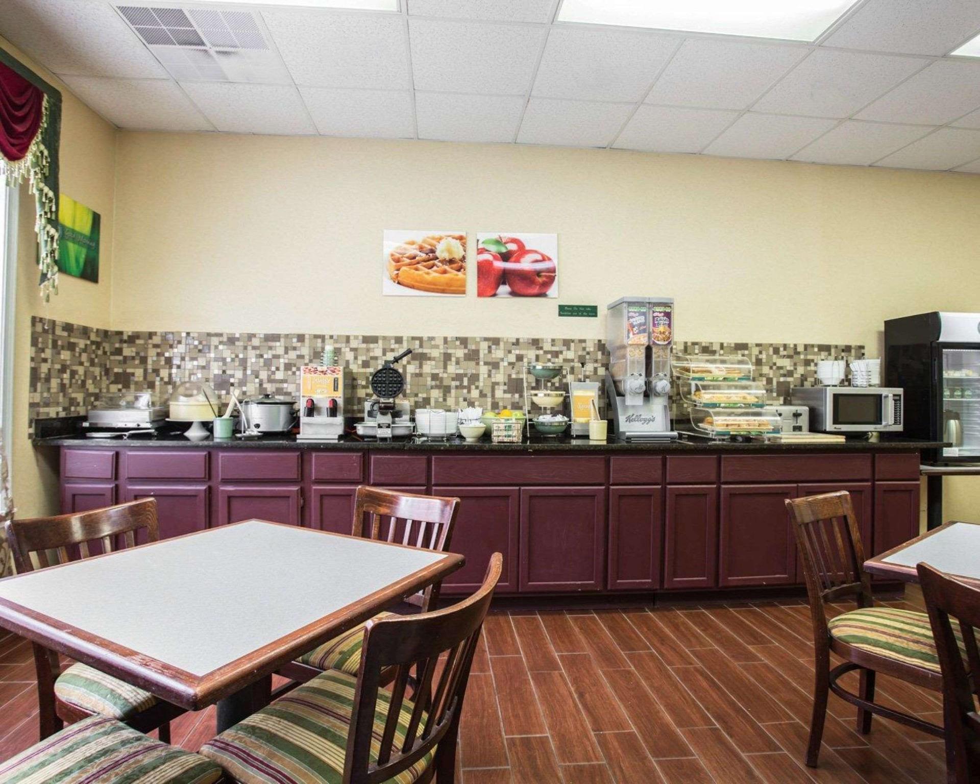 ロードウェイ イン ハービソン エリア 写真