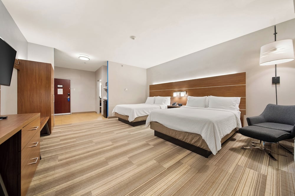 ホリデイ イン エクスプレス トリンシティ バイ IHG 写真