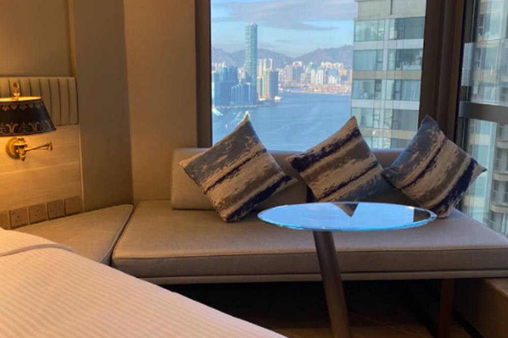 ホテル アレキサンドラ 写真