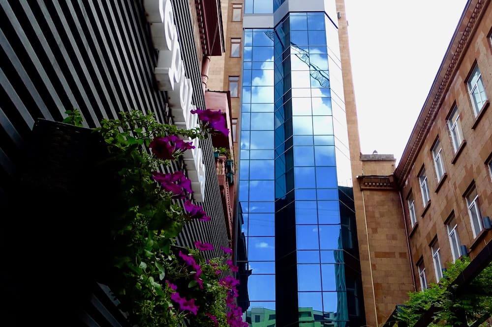 Republica Hotel Yerevan 写真