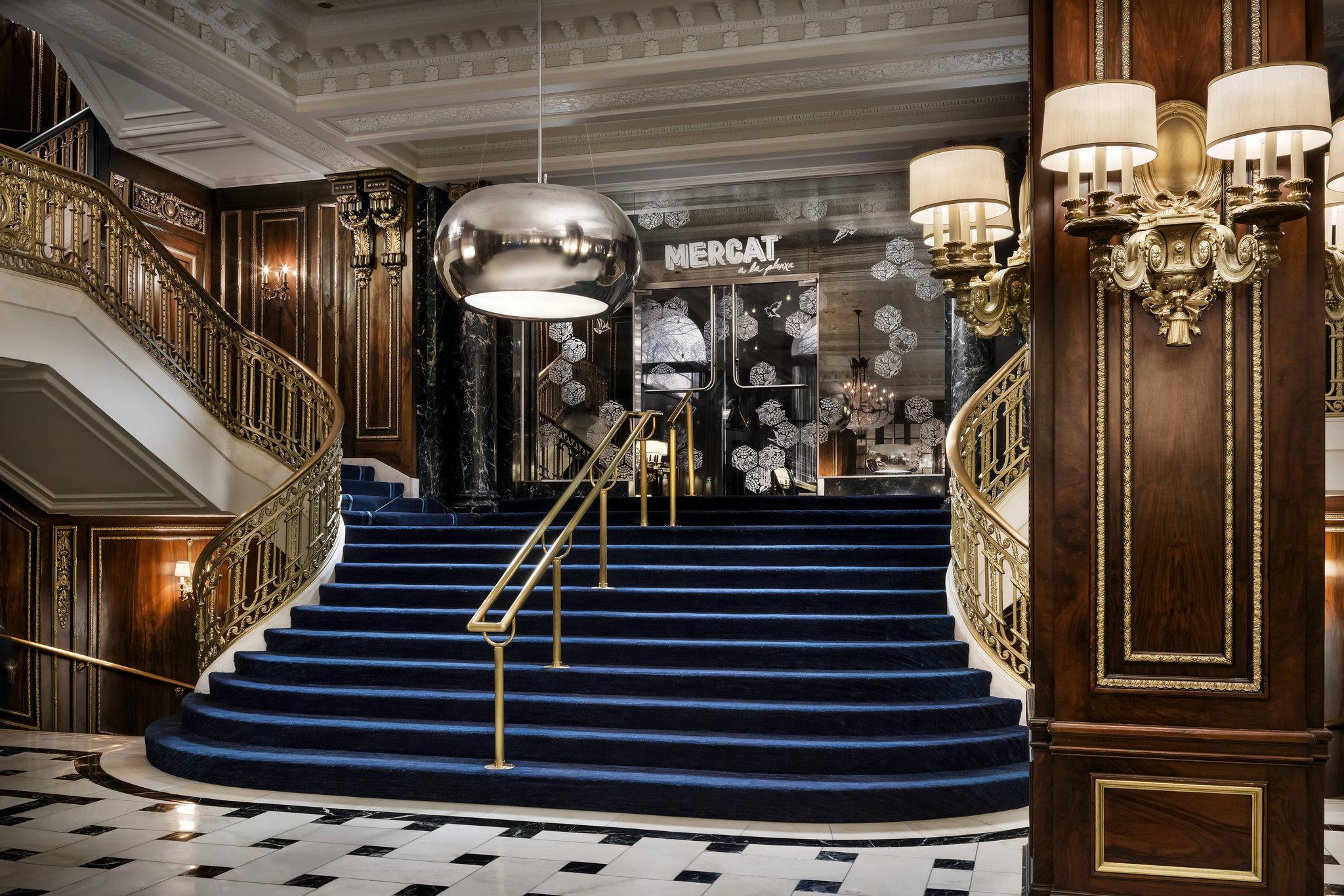 ザ ブラックストーン オートグラフ コレクション 写真