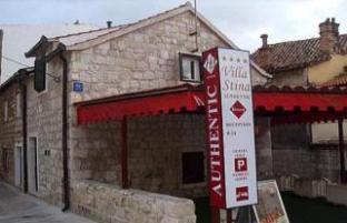 オーセンティック ラグジュアリー ルームス 写真