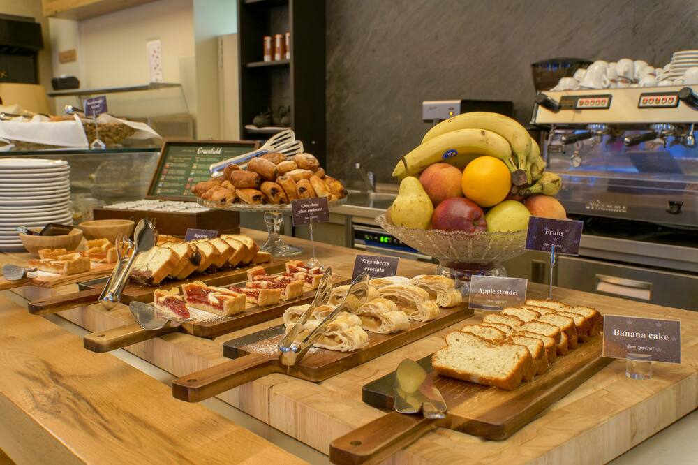 ホテル ゴールデン クラウン 写真