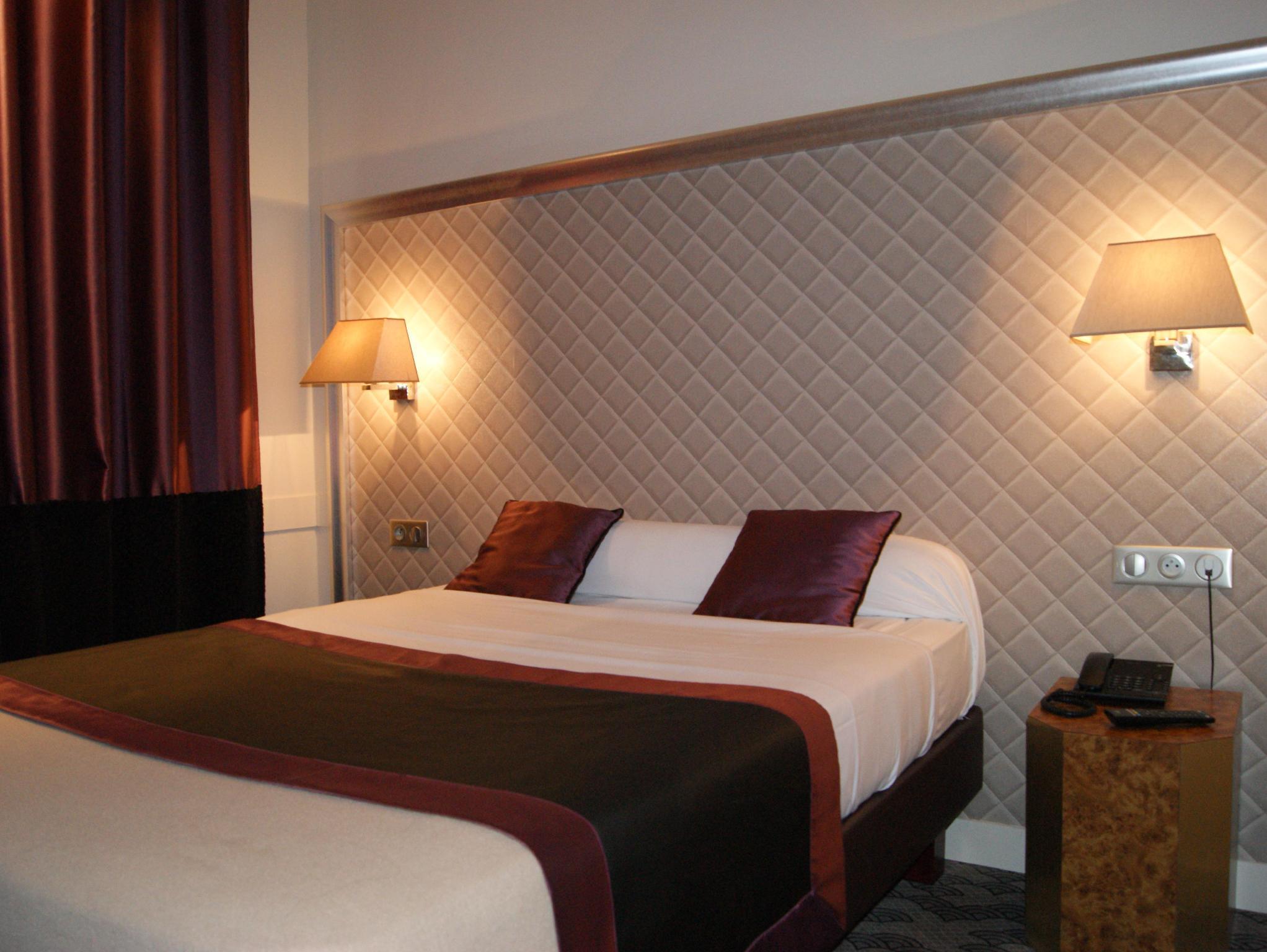 ホテル ダミアン 写真