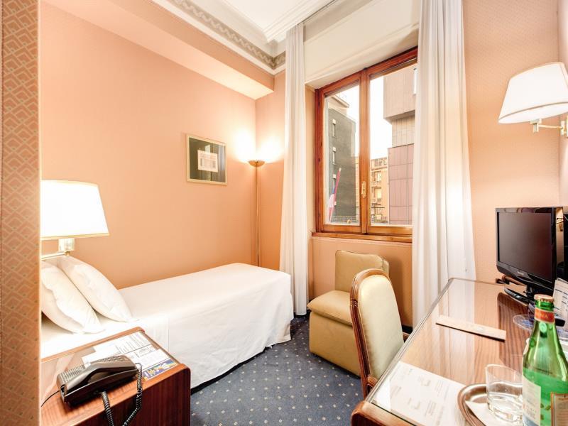 ホテル ブリストル 写真