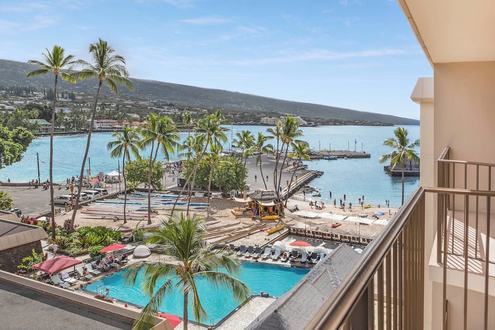 Courtyard by Marriott King Kamehameha's Kona Beach Hotel 写真
