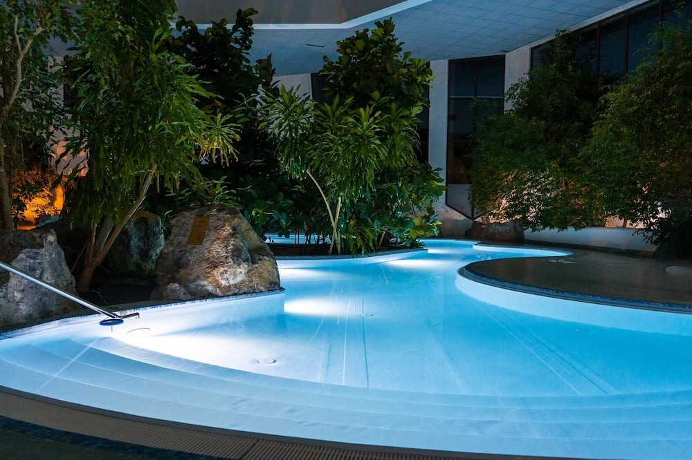 イベントホテル ピラミッド 写真