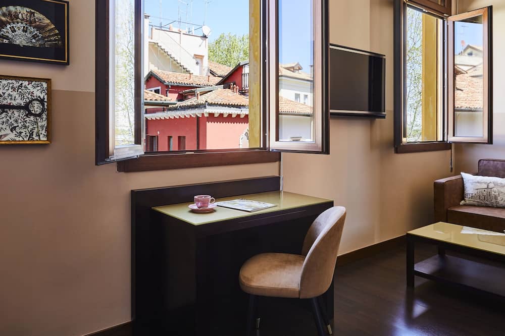 ホテル インディゴ ヴェネツィア サンテレナ バイ IHG 写真