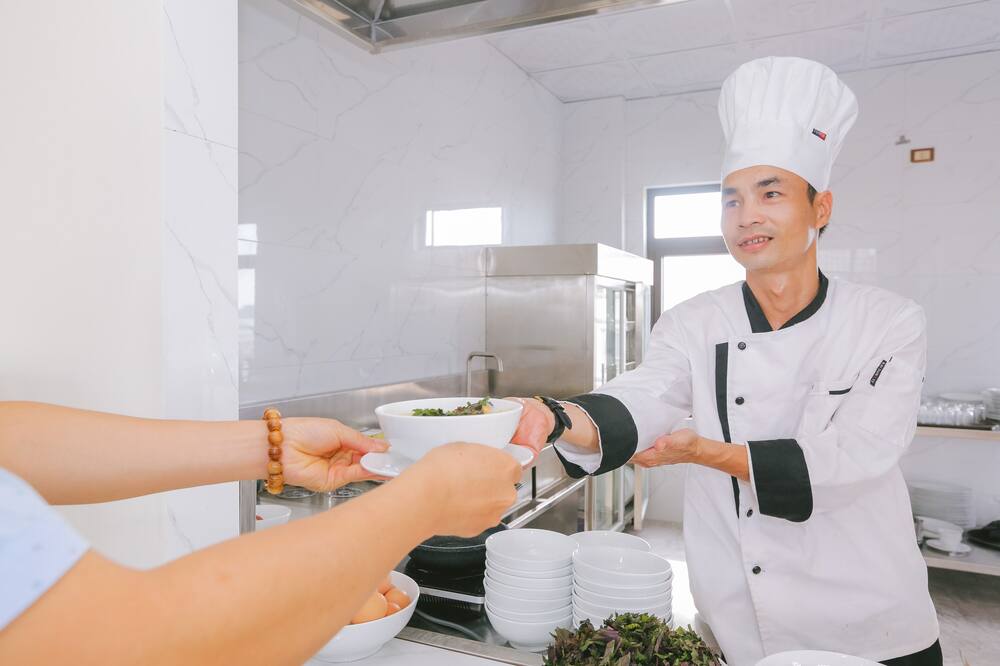 プロスペリティ ハロン ホテル 写真