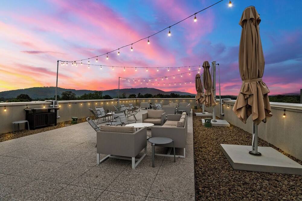 The Doyle Hotel 写真