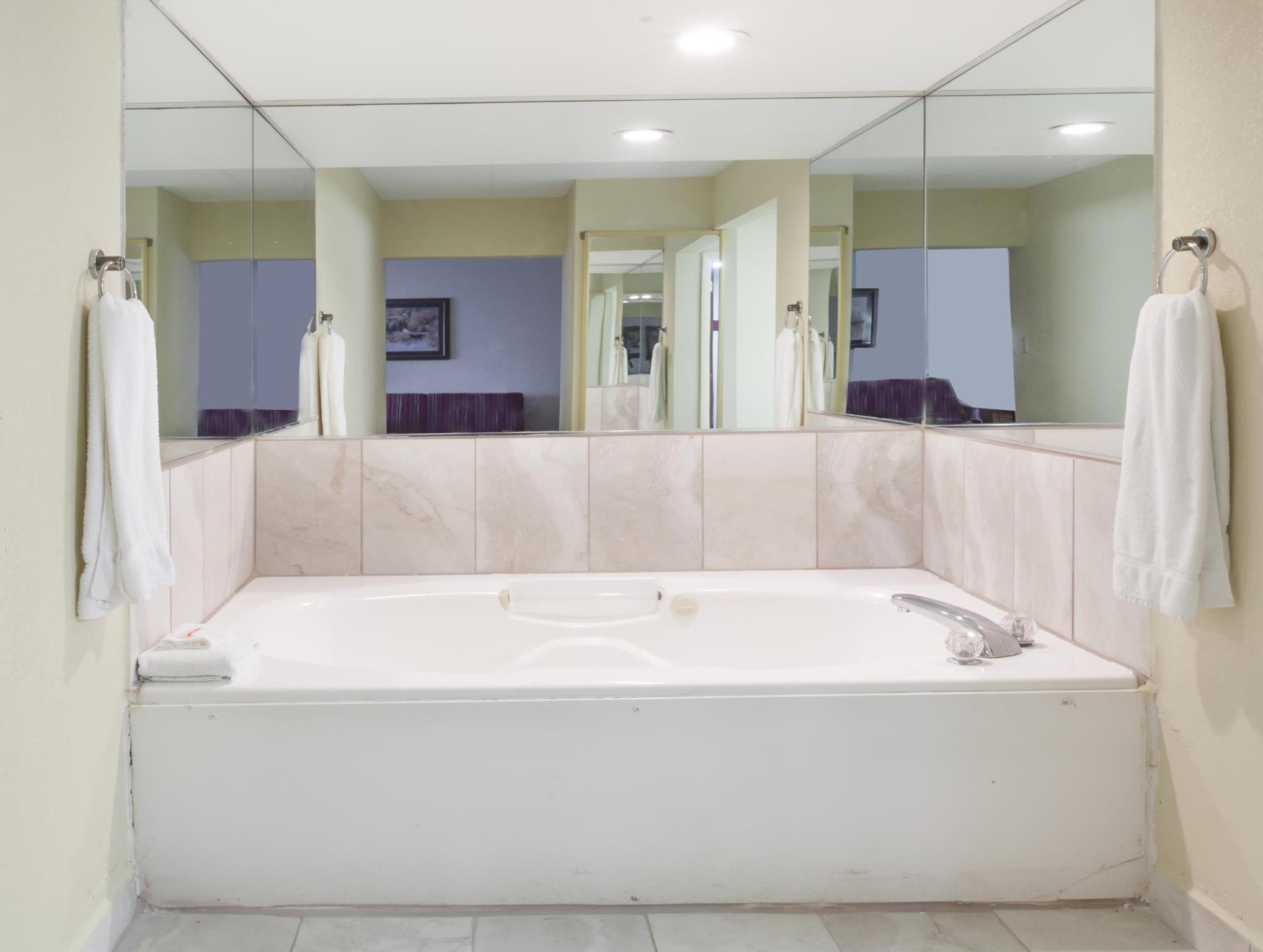 ラマダ バイ ウィンダム レバノン 写真