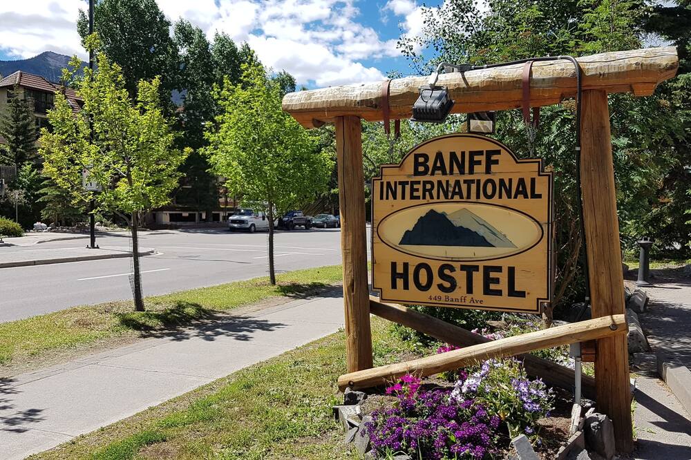 バンフ インターナショナル ホステル 写真