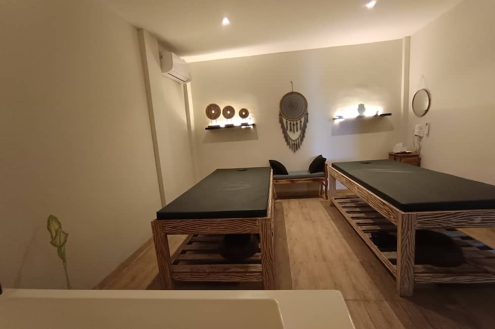 アビアン クランプ ヴィラ & スパ サヌール バリ 写真