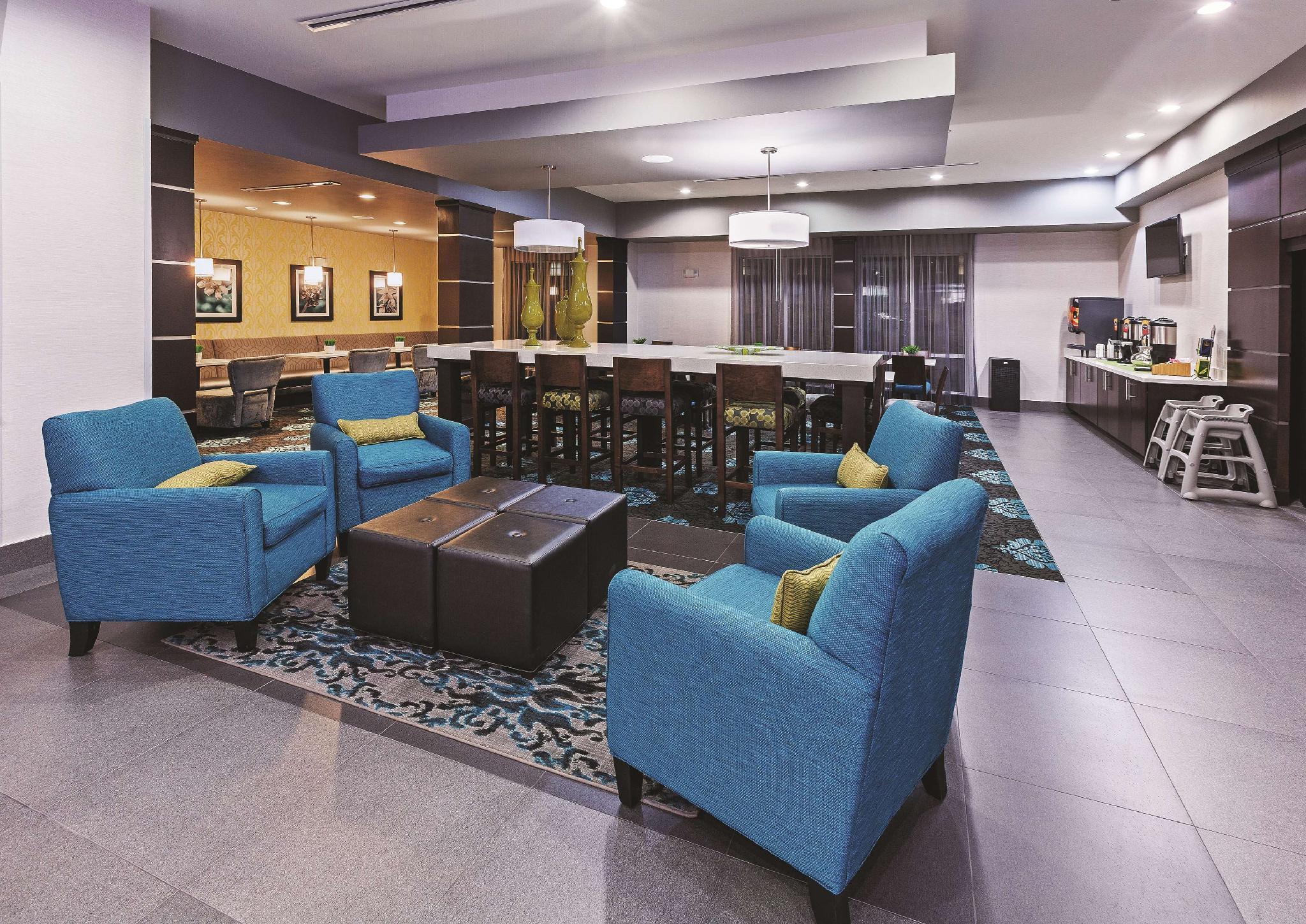 La Quinta Inn & Suites by Wyndham Fort Worth Arlington West 写真