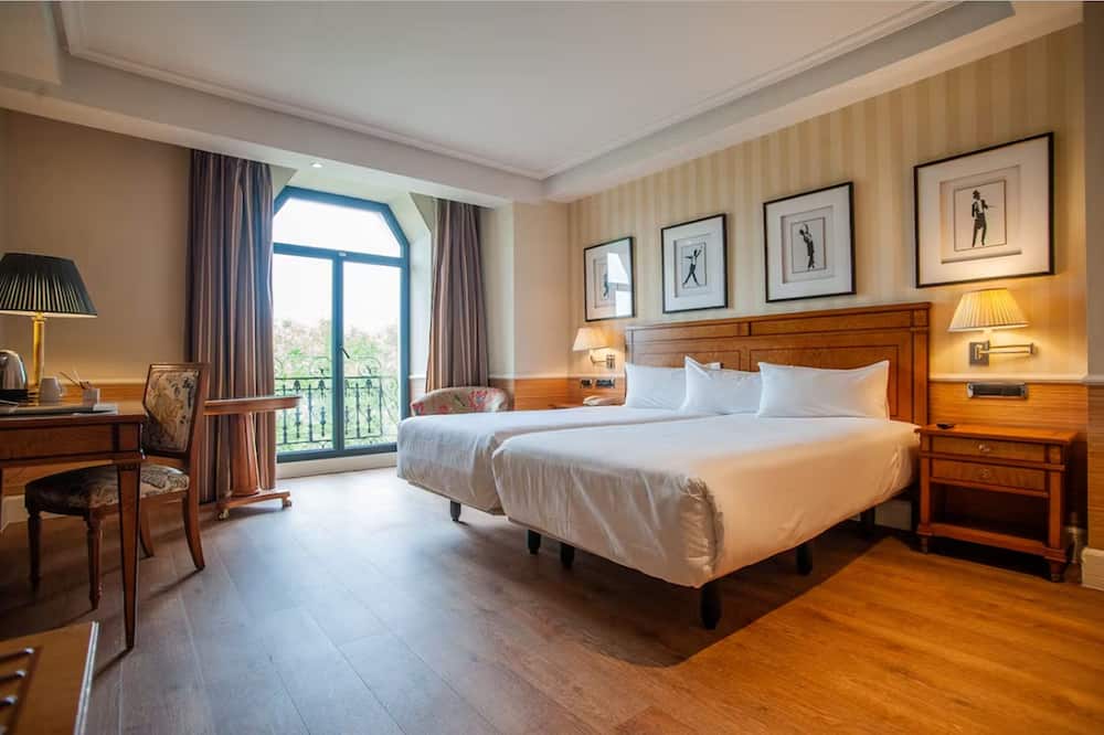 ホテル バャドリッド レコレトス 写真