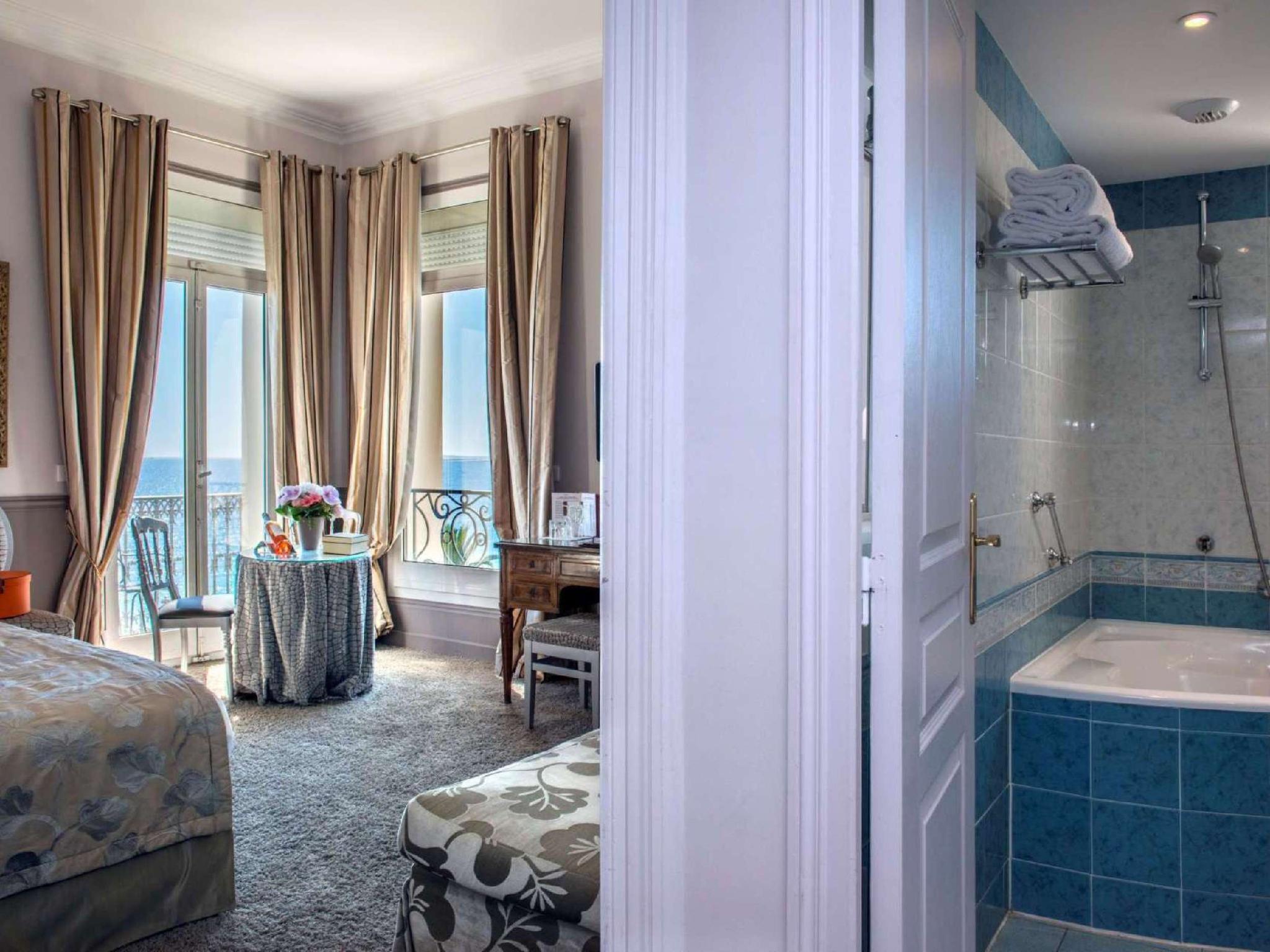 ホテル ウエスト エンド プロムナード デ ザングレ 写真