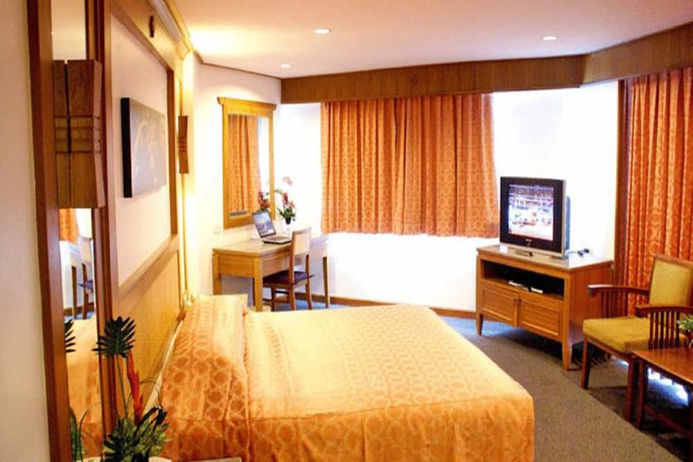 ロイヤル ツインズ ホテル 写真