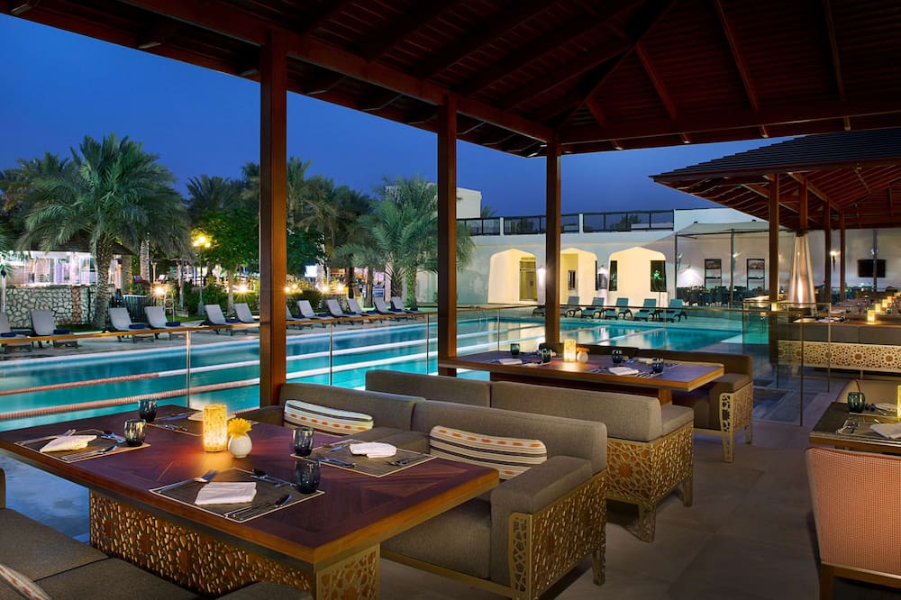 ラディソン ブル ホテル アンド リゾート アル アイン 写真