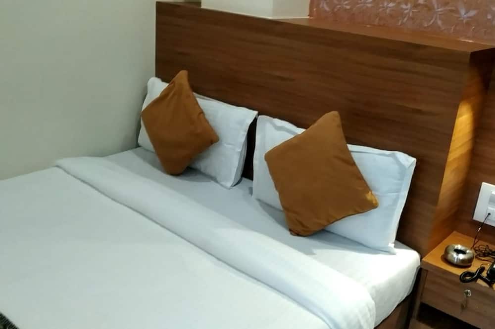 ホテル アイストン イン 写真