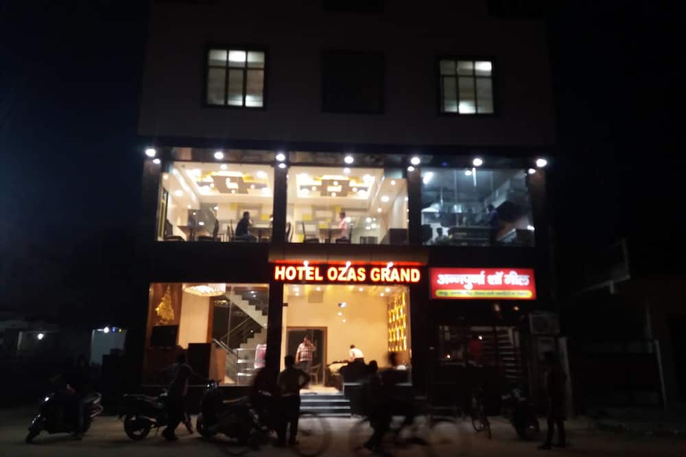 ホテル オザス グランド 写真