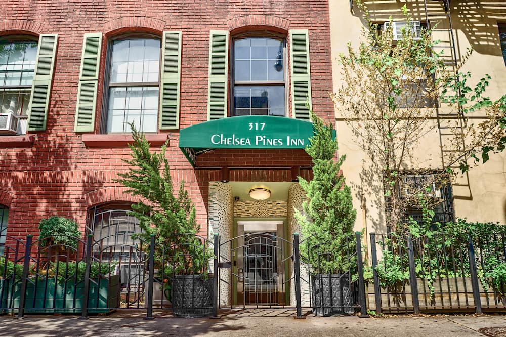 チェルシー パインズ イン 写真