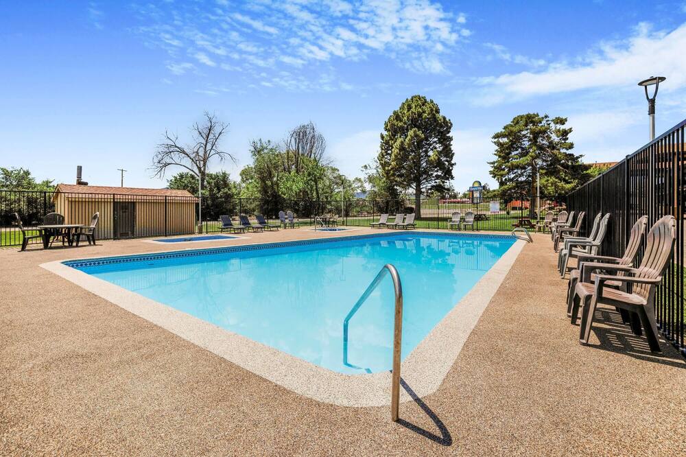 デイズ イン バイ ウィンダム コルテス 写真