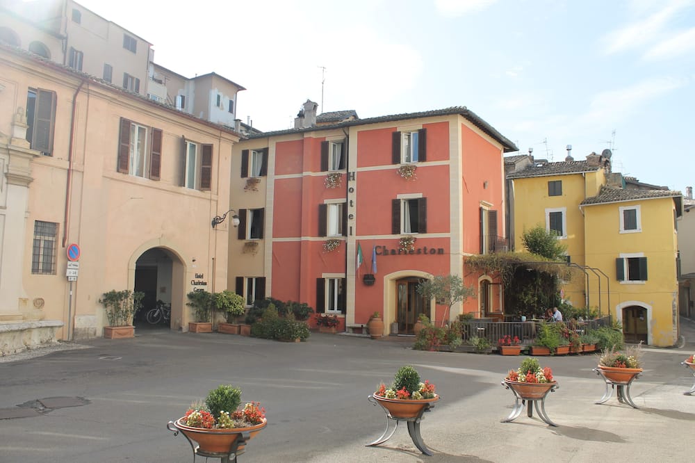 チャールストン ホテル 写真
