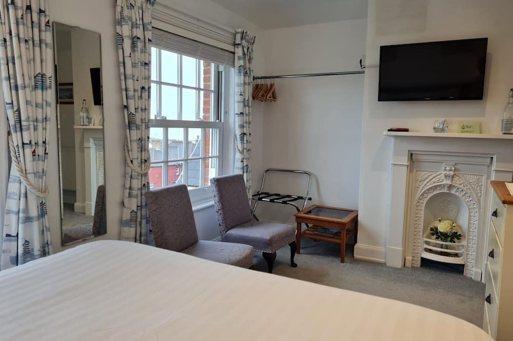 Endeavour House 写真