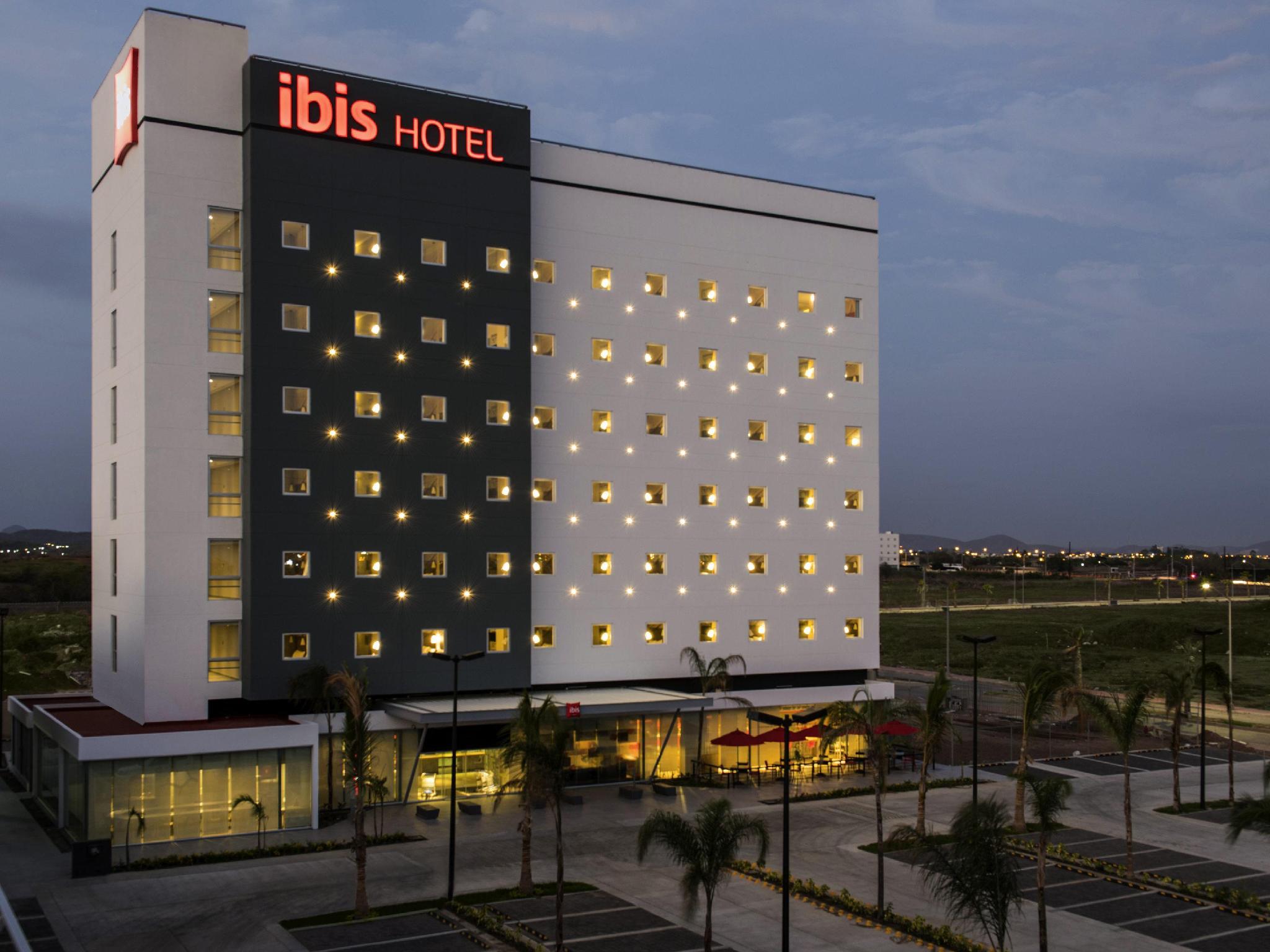 ibis Mazatlan Marina 写真
