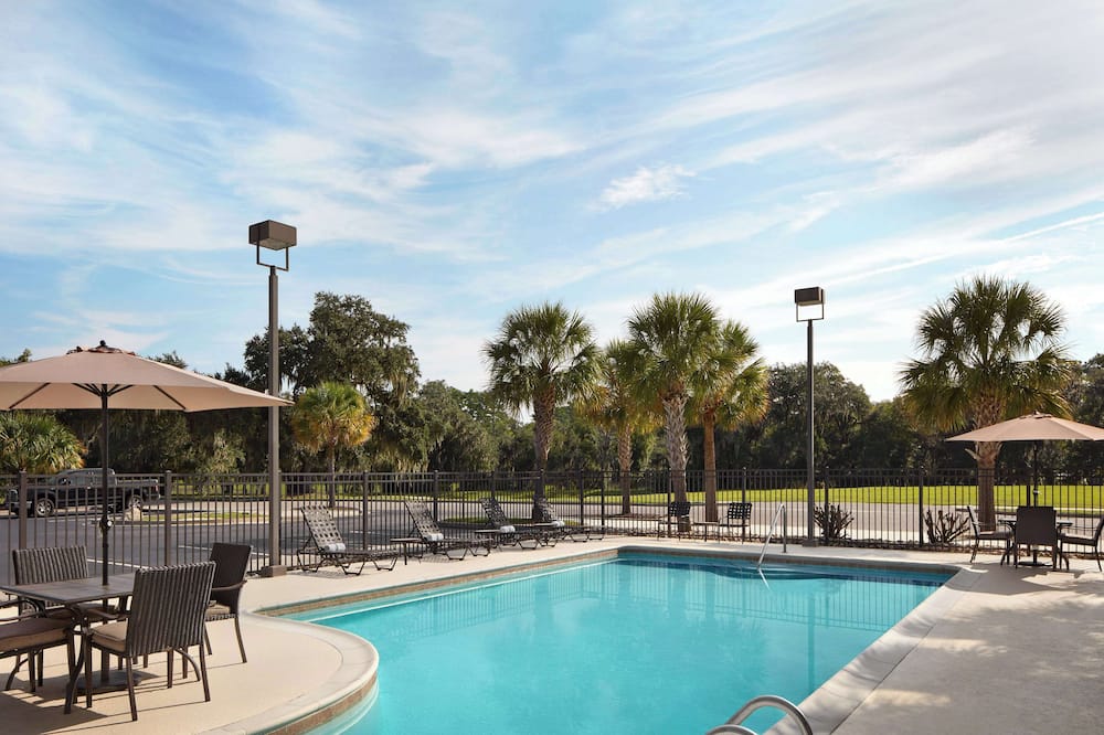 Hilton Garden Inn Beaufort 写真