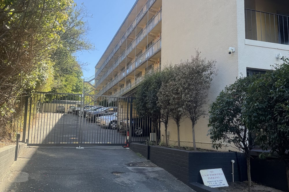 マウントウェイ ホリデイ アパートメンツ 写真