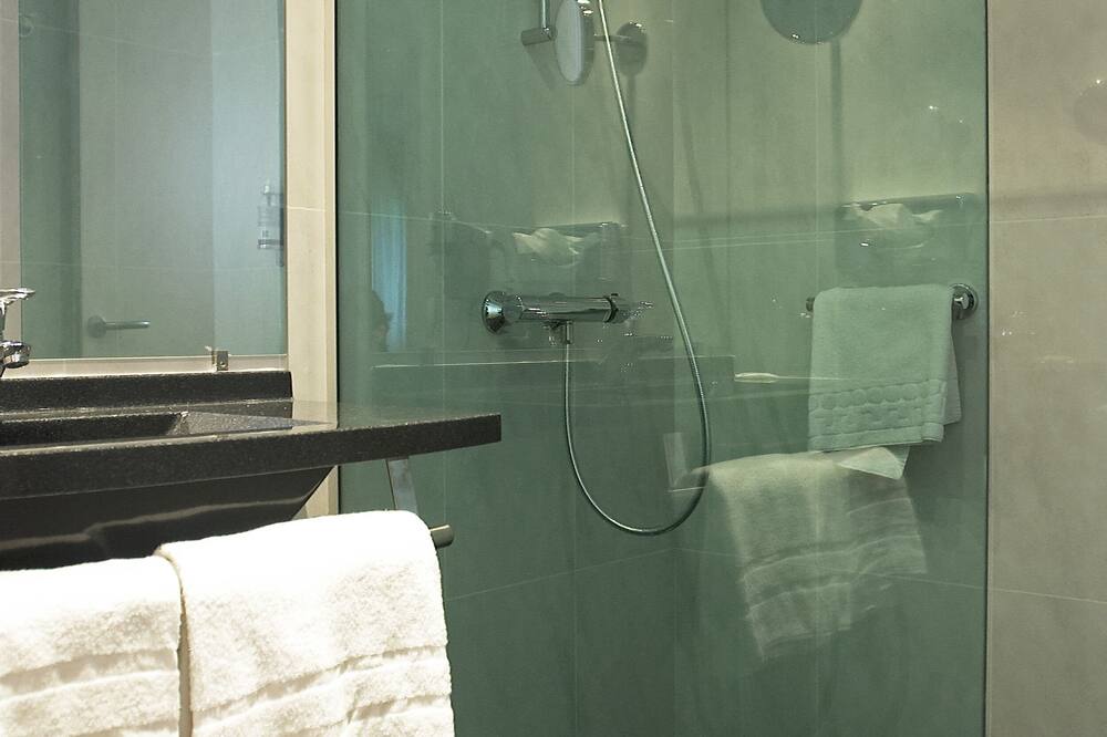 オセアニア カンペール 写真