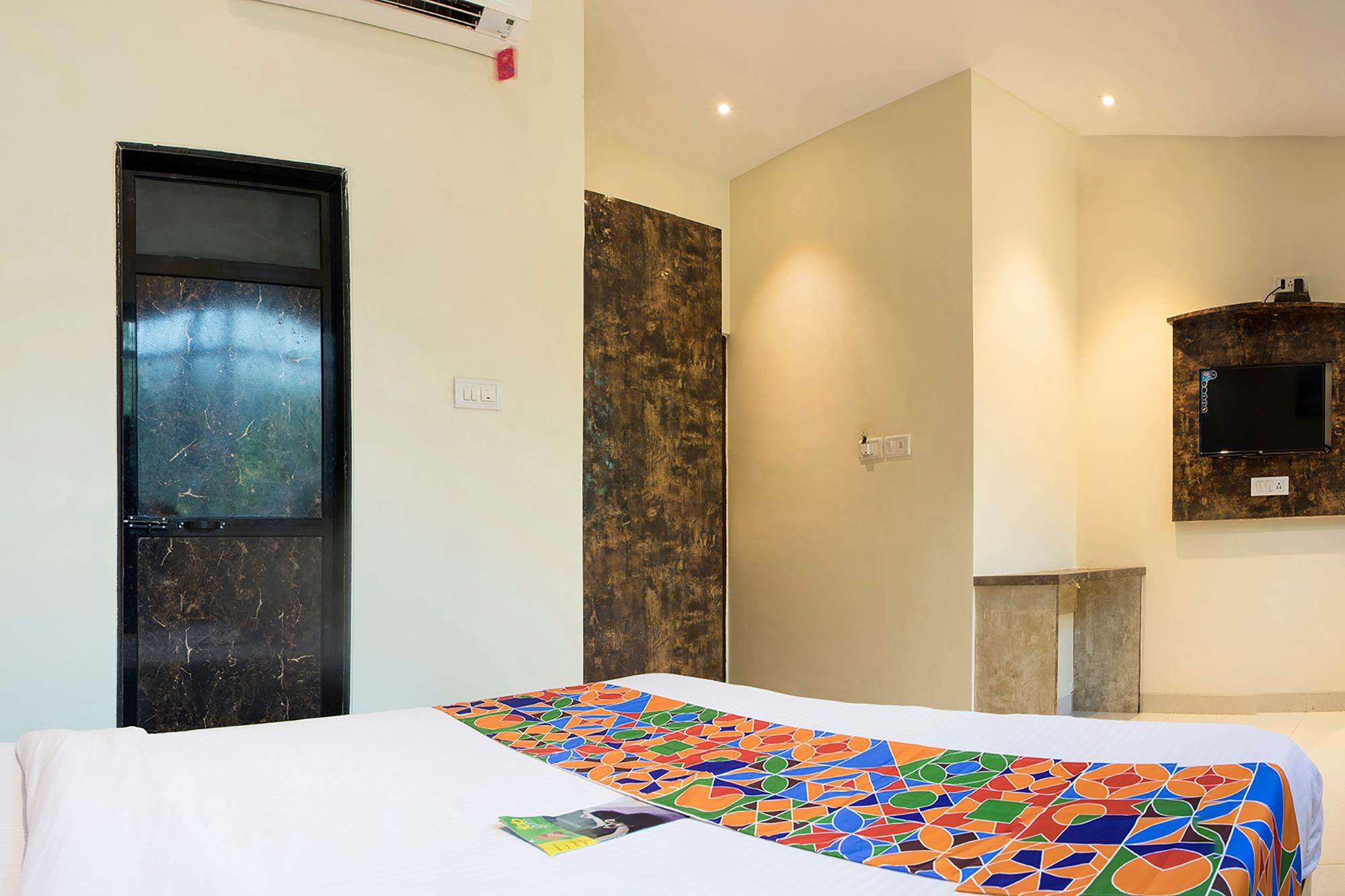 ファブホテル エンバシー グランド 写真