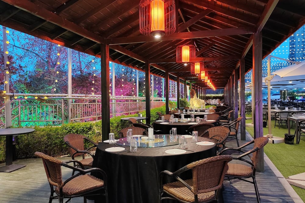 ヒルトン ウルムチ 写真