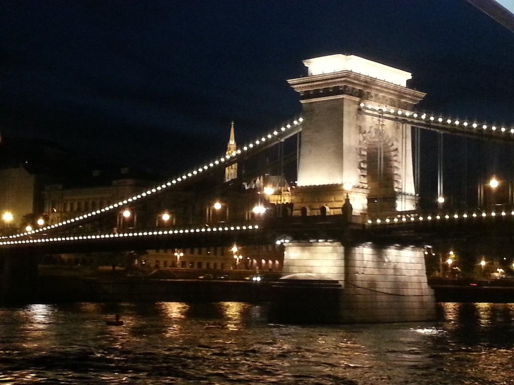 エクイティ ポイント ブダペスト 写真