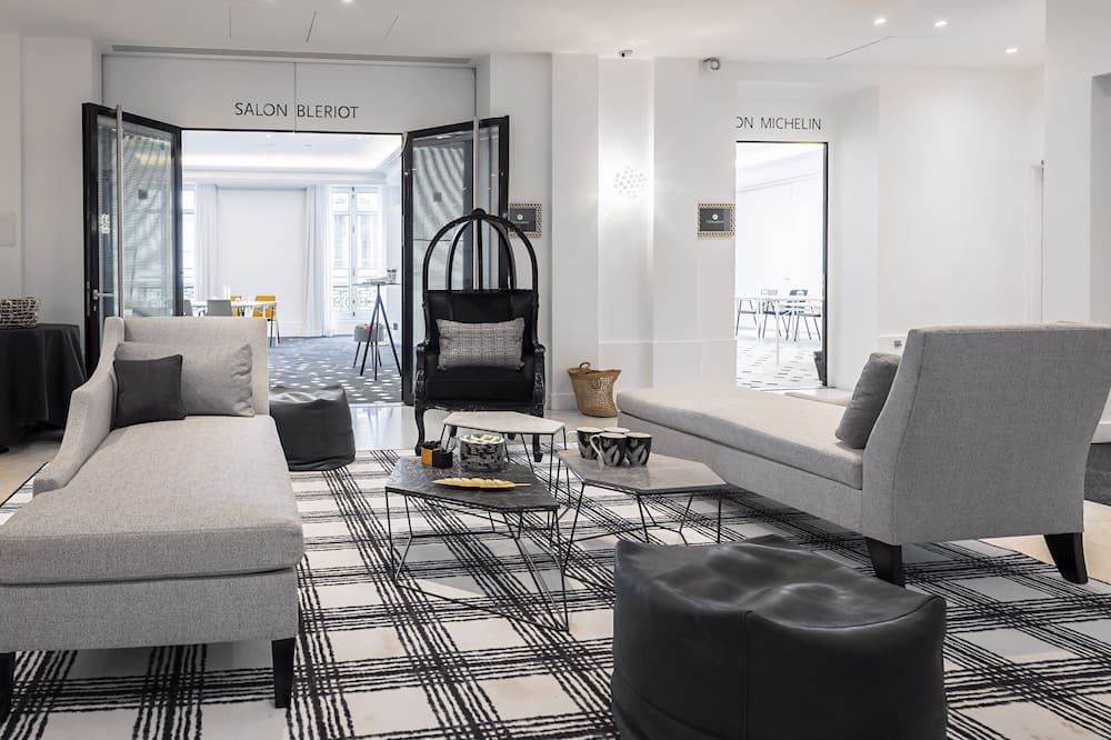 ラ メゾン シャンゼリゼ 写真