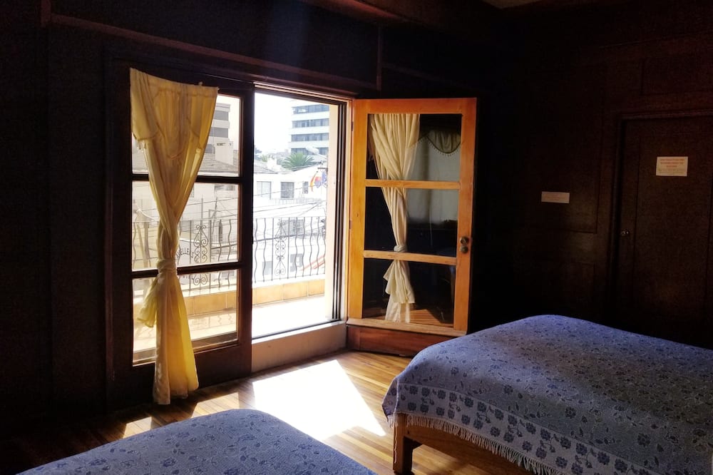 トラベラーズ イン 写真