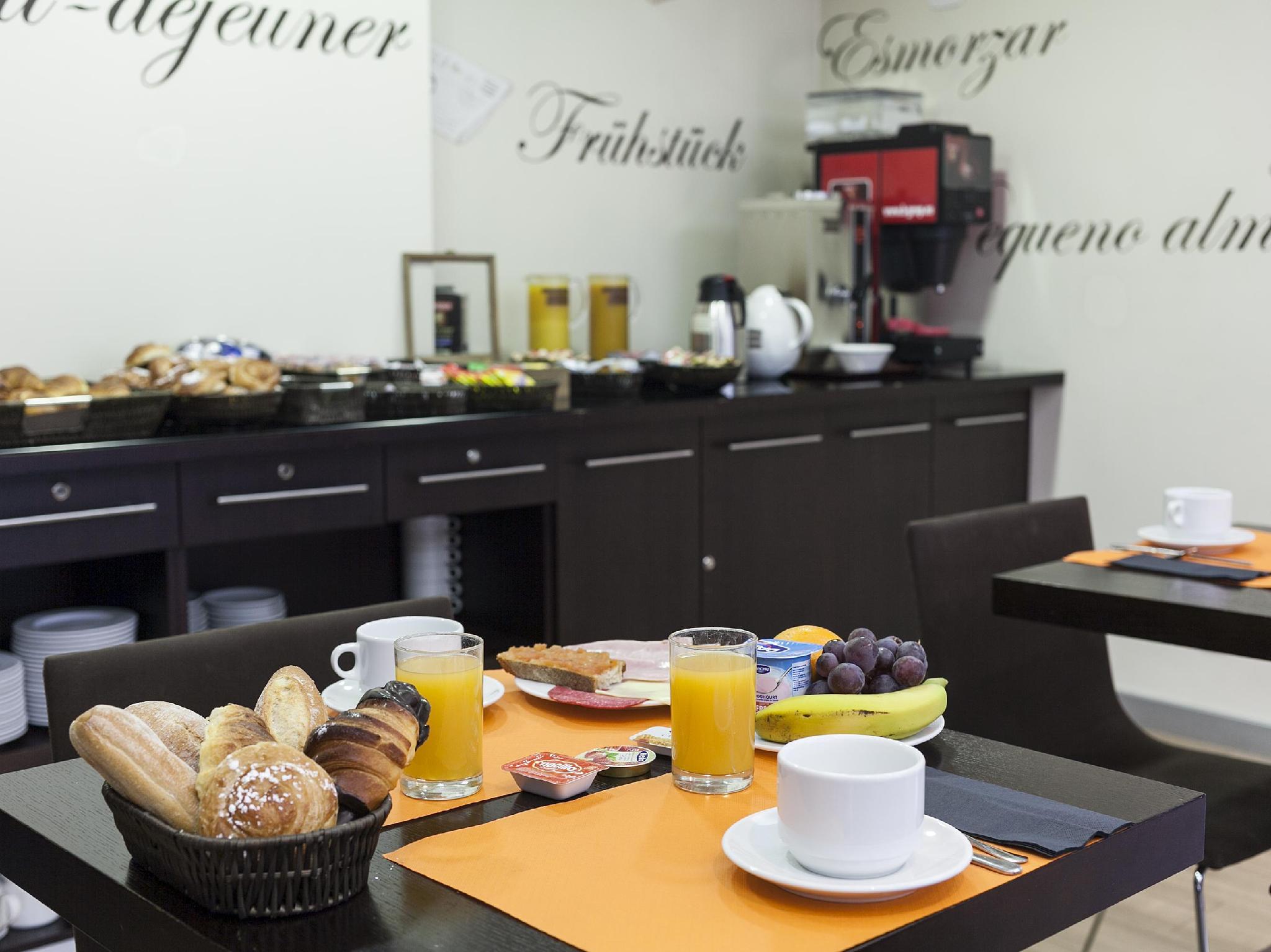 ホテル アクタ アンティベス 写真