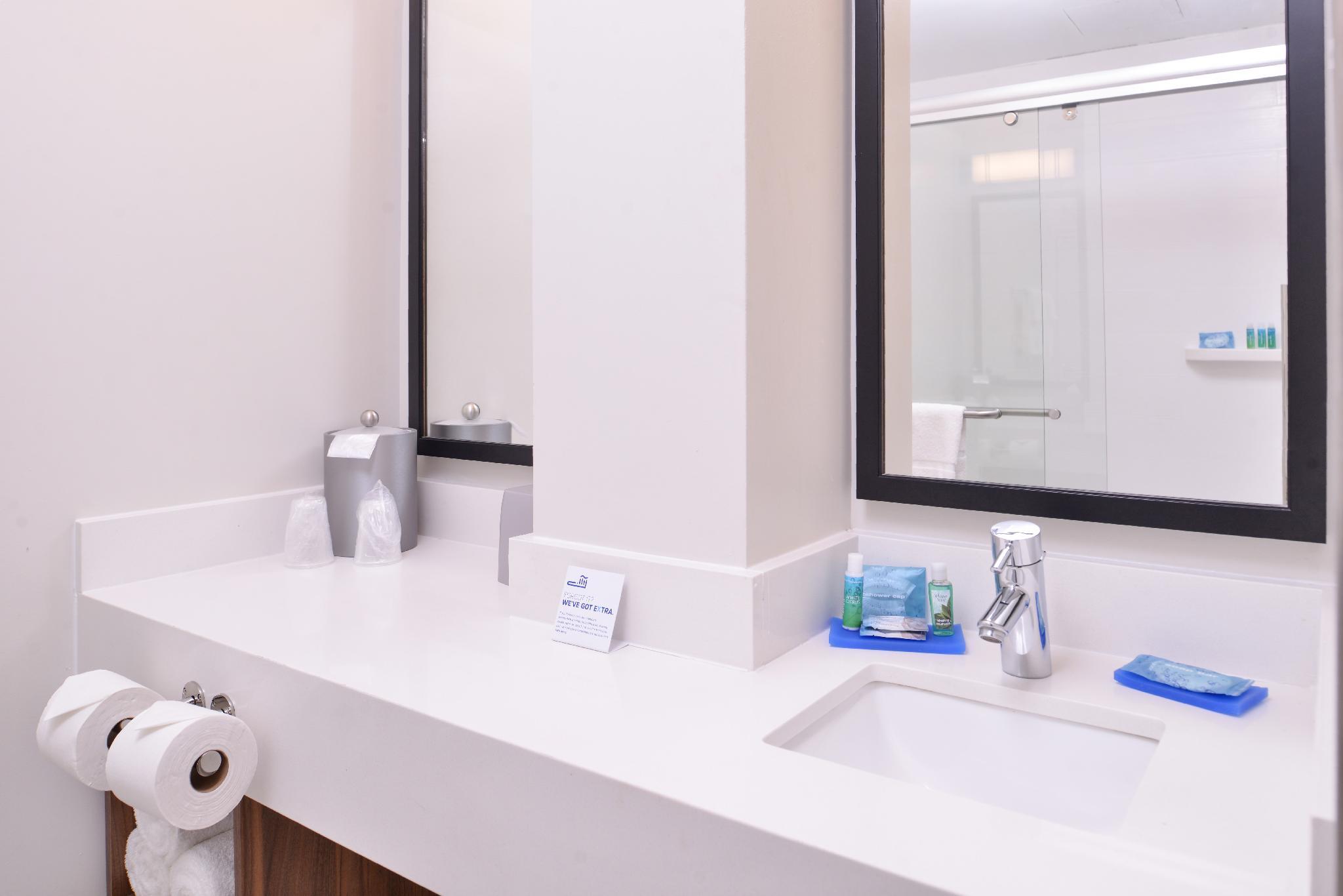 ホリデイ イン エクスプレス ニューオーリンズ アーツ ディストリクト バイ IHG 写真